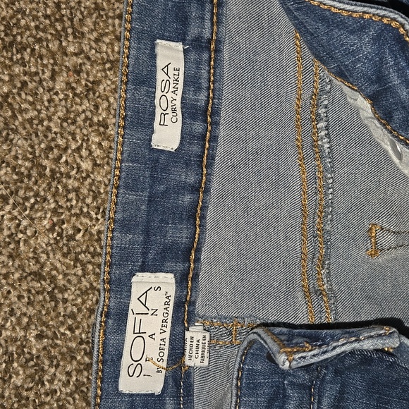 Sofia Vergara Womens Jeans - Picture 2 of 3